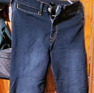 Black Straight Jeans with Classic Fit